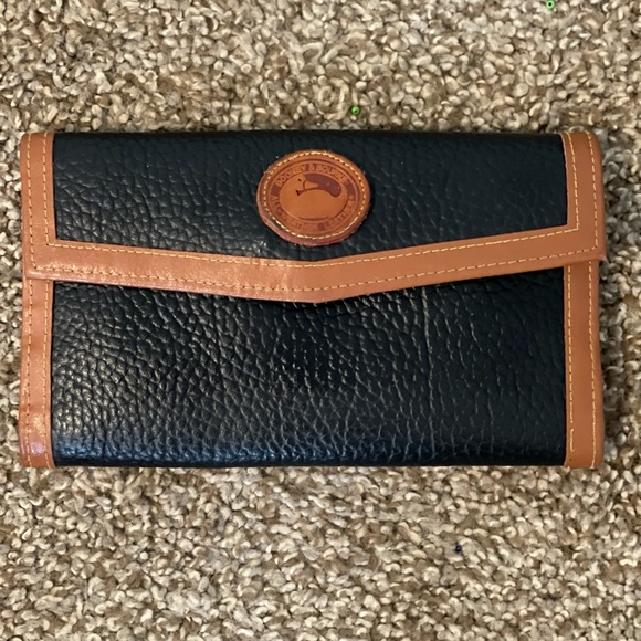 Black & Tan leather Wallet - Picture 1 of 6